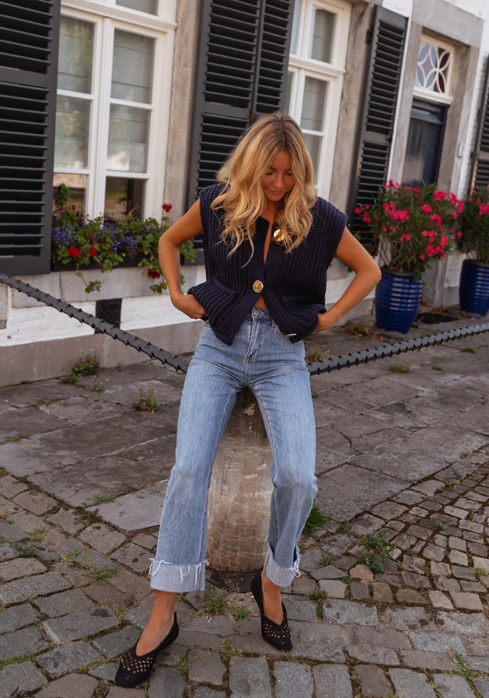 FENJA™ | LE GILET CHIC EN TRICOT À SUPERPOSER