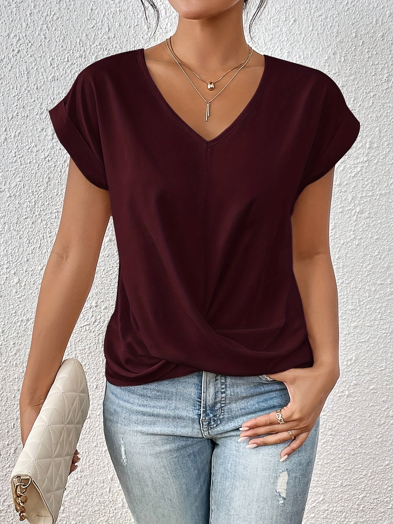 Cléo™ | T-shirt décontracté avec décolleté en cœur