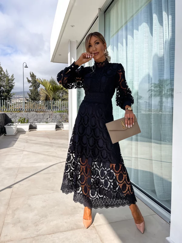 Elaina™ | Robe Midi Chic avec Éléments en Dentelle Élégante
