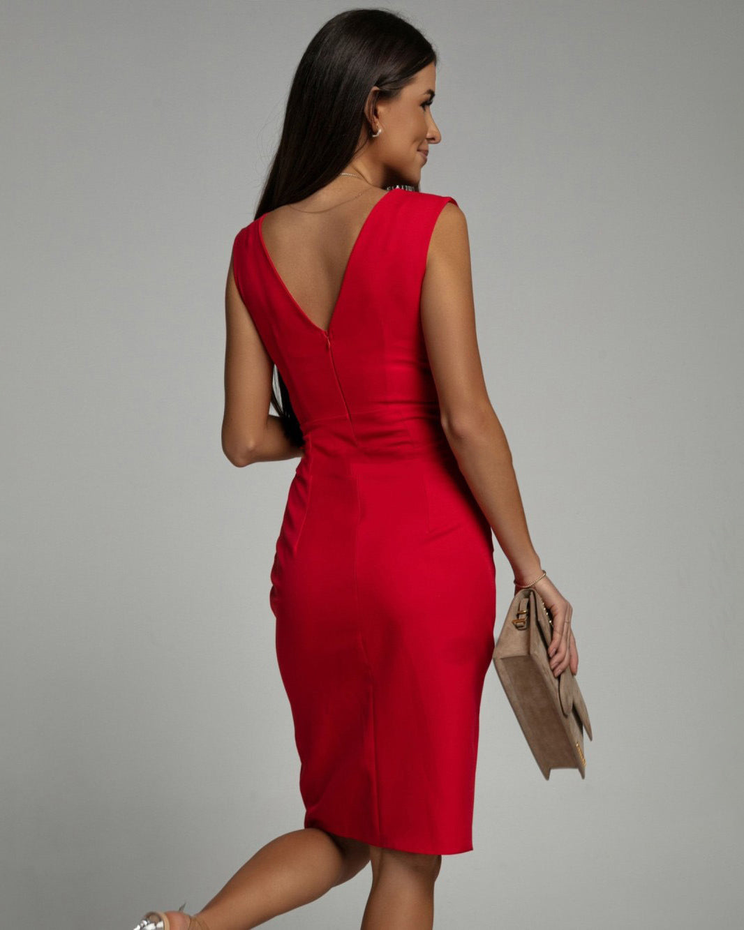 Fresia™ | Robe cintrée à décolleté en V et fente