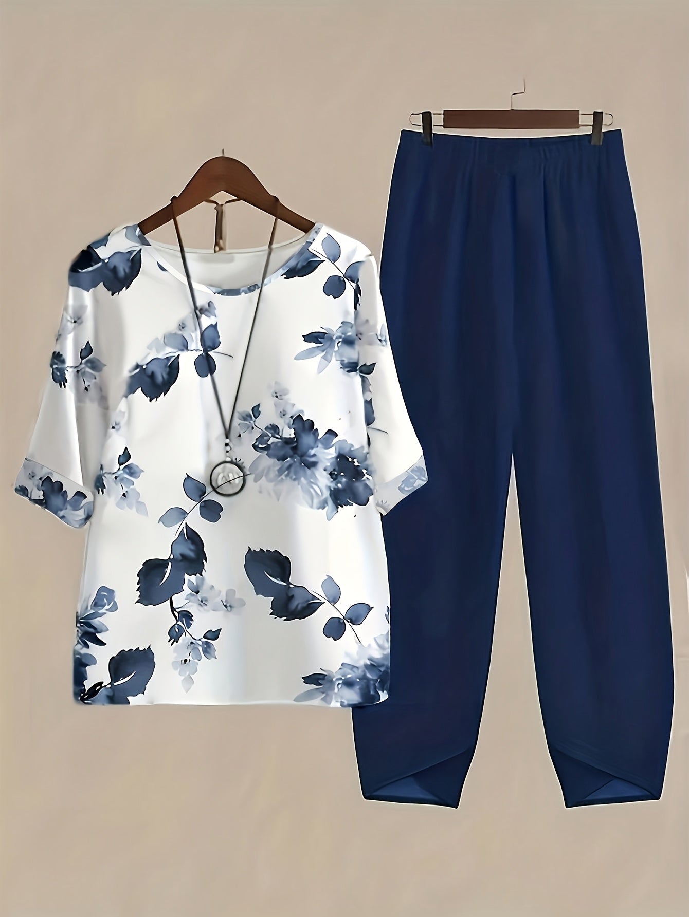Amara™ | Ensemble Haut Manches Courtes et Pantalon Imprimé Fleurs – Look Élégant Printemps/Automne