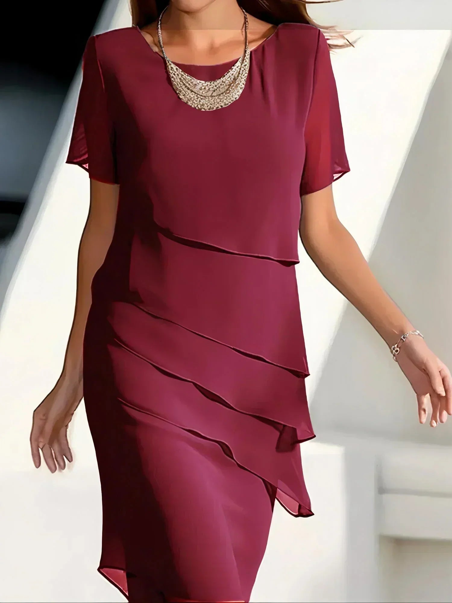 Eva - Robe Élégante avec Couches