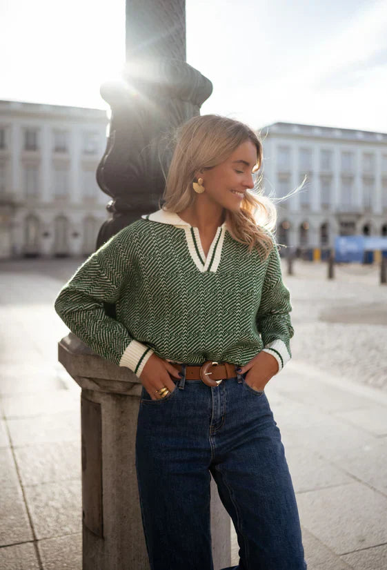 EMILIA™ | V-Neck Sweater in Green